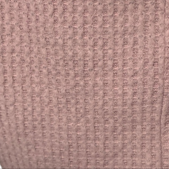 URBAN OUTFITTERS Out From Under Olivia Twist Front Cropped Top Textured Knit M - Picture 6 of 16